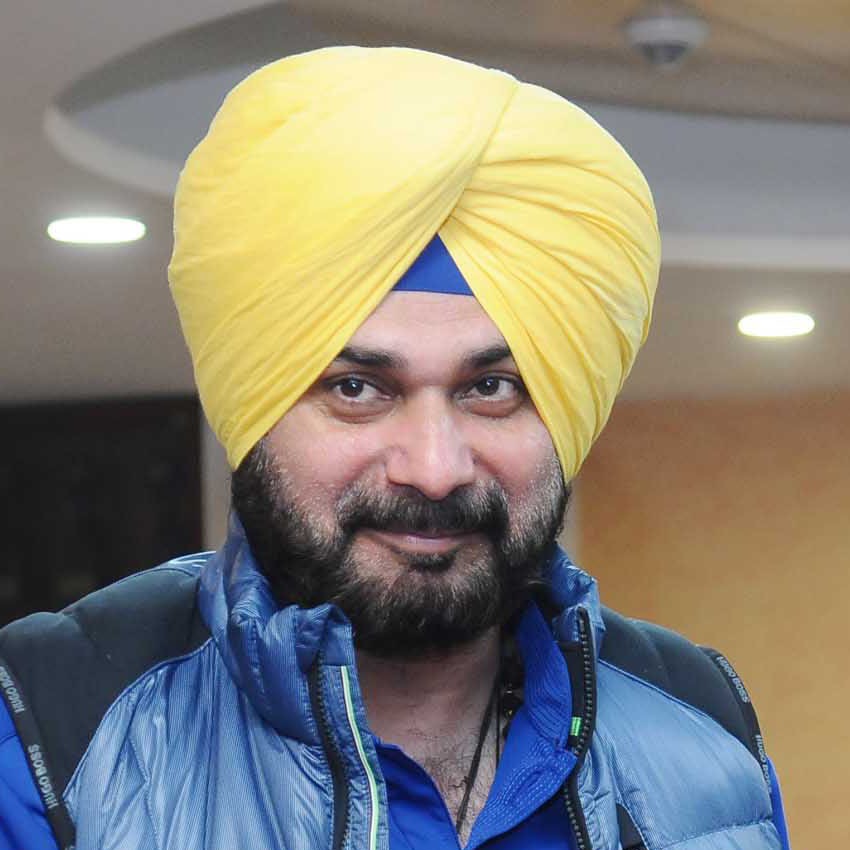 भड़के Navjot Sidhu बोले