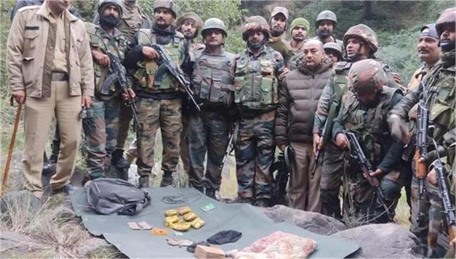 जम्मू कश्मीर के रामबन में आतंकवादियों के ठिकाने का भंडाफोड़