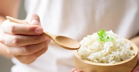 थायराइड के मरीजों को चावल खाना चाहिए या नहीं? हेल्थ एक्सपर्ट से जानें जरूरी सावधानियां