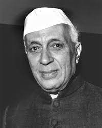 भारत के पहले प्रधानमंत्री जवाहरलाल नेहरू को उनकी जयंती पर श्रद्धांजलि अर्पित